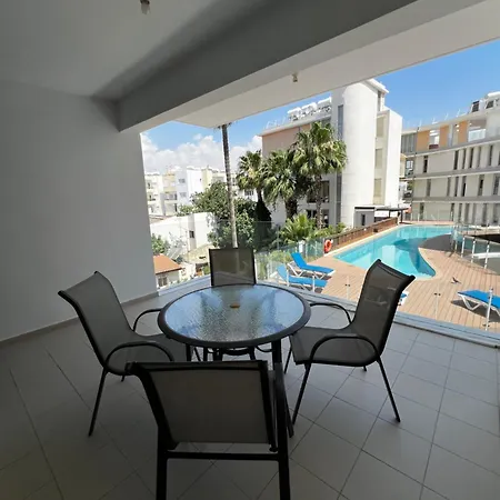 Διαμέρισμα Pool View Flat In Centre Λάρνακα